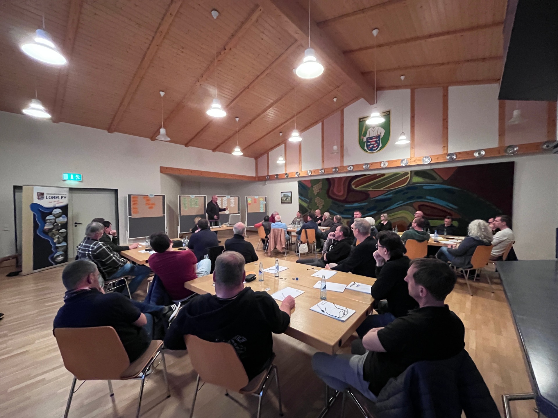 Teilnehmende des Vereinsabends in Bornich