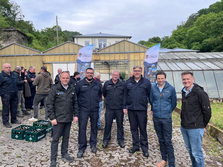 Gruppenfoto Beginn Baureifmachung