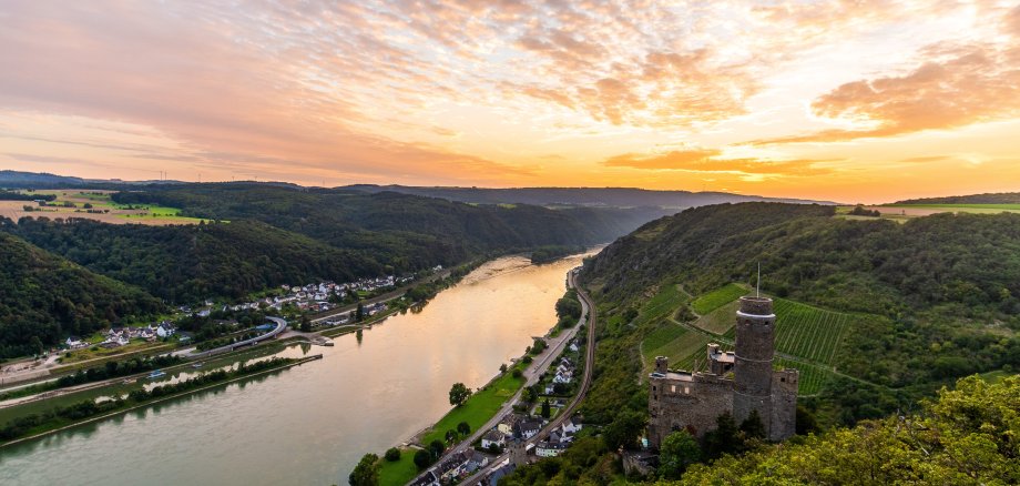 Ein Blick ins wunderschöne Mittelrheintal bei St. Goarshausen-Wellmich