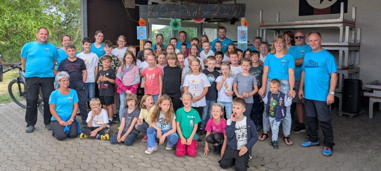 Gruppenfoto beim VfL Nochern