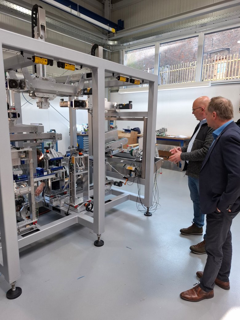 Maschinen groß wie Autos