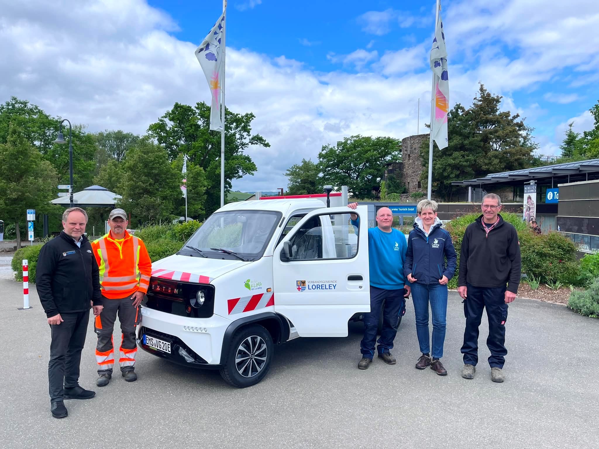 Neues Elektrofahrzeug für den Bauhof der Verbandsgemeinde Loreley