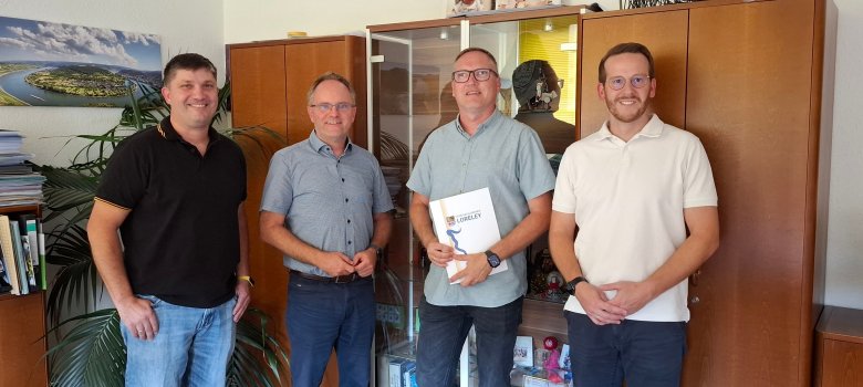 Gruppenbild beim Dienstjubiläum Gruppenbild beim Dienstjubiläum